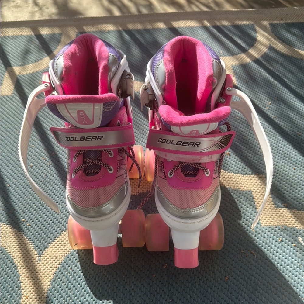 Kids light up Pink and White Coolbear Roller Skates